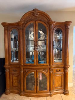 FR EE China  Cabinet  empty  & ready to go