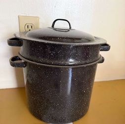 Stock Pot w/Strainer Pot, 10" diameter x 9"h