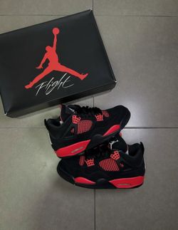Jordan 4’s Red Thunder