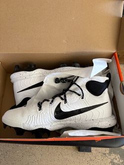 Nike Baseball Cleats White and Black
