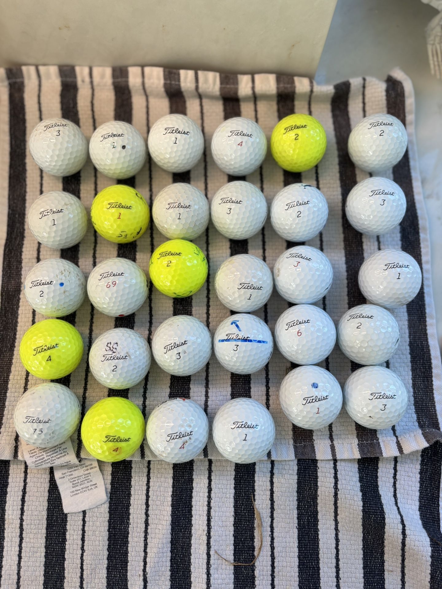 30 Pack Of Pro V1,v1x Golf Balls