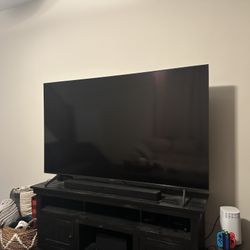 Samsung 70” 4K/UHD LED Smart TV