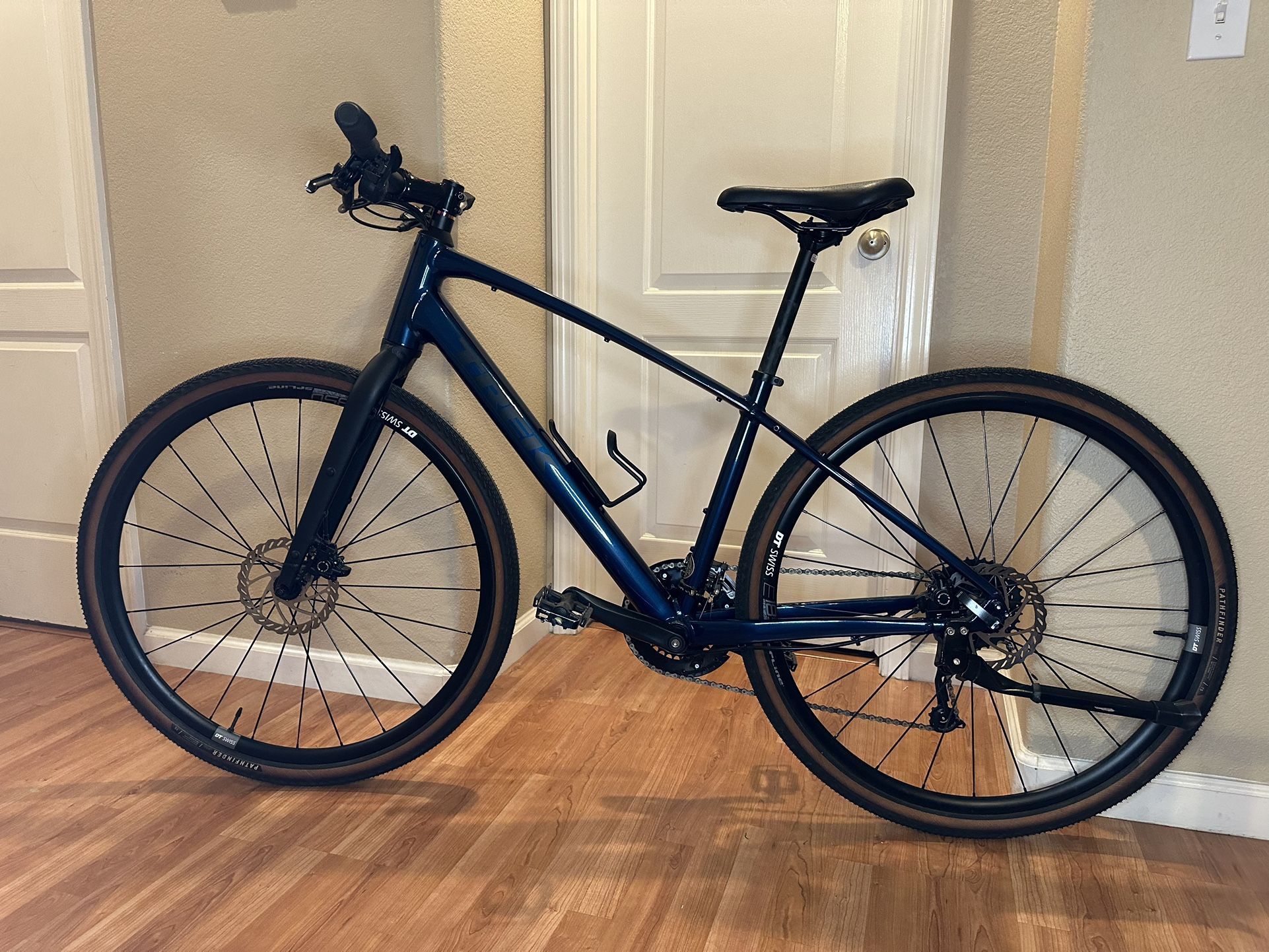 Trek Dual Sport converted to gravel. Size M