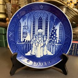 1991 Royal Copenhagen Christmas Plate The Festival of Santa Lucia Church Denmark