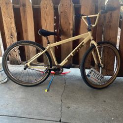 Big Ripper Landing Gear SE Bike (looking for trades and selling.)