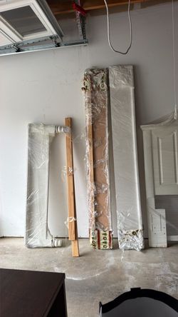 Twins size bed wood frame