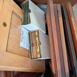 Cabinet.door.Kitchensample..https://offerup.com/redirect/?o=QmF0aHJvb20uY29udmVydC5zdHlsZQ==.patterm