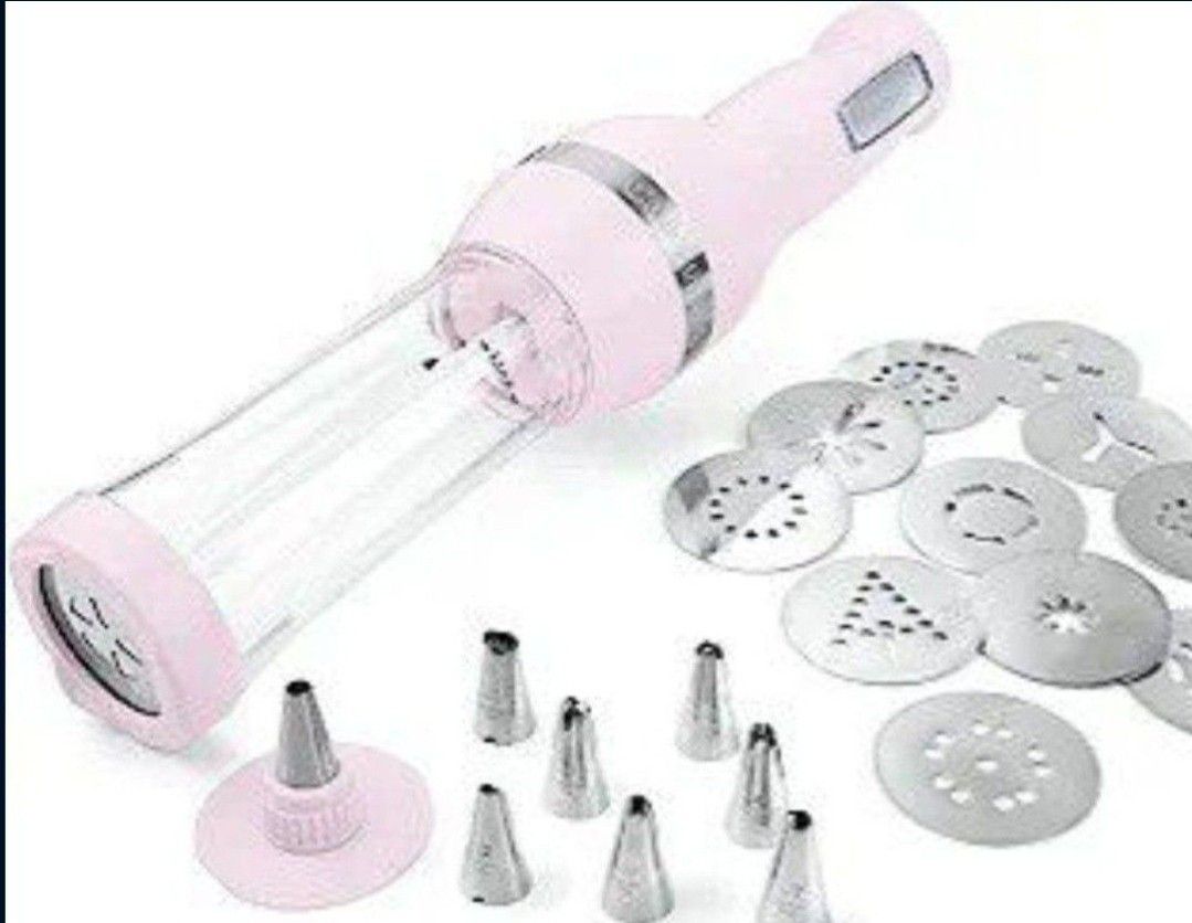 Cuisinart CCP-10PK Electric Cookie Press with 12 Discs and 8 Decorating Tips
Open Box Barely Used Rare PINK MODEL Nice!
