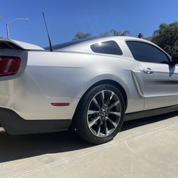 2011 Ford Mustang