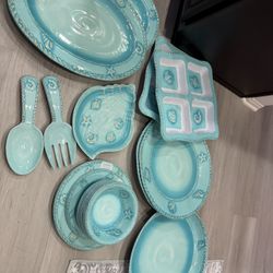 Singrid Olsen Home Outdoor Beach Shells Collection Serving trays