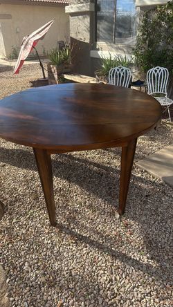 Kitchen table
