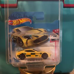 Hot Wheels 2021 short card HW RESCUE ASTON MARTIN ONE 77 one-77