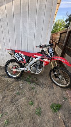 04 CRF250R