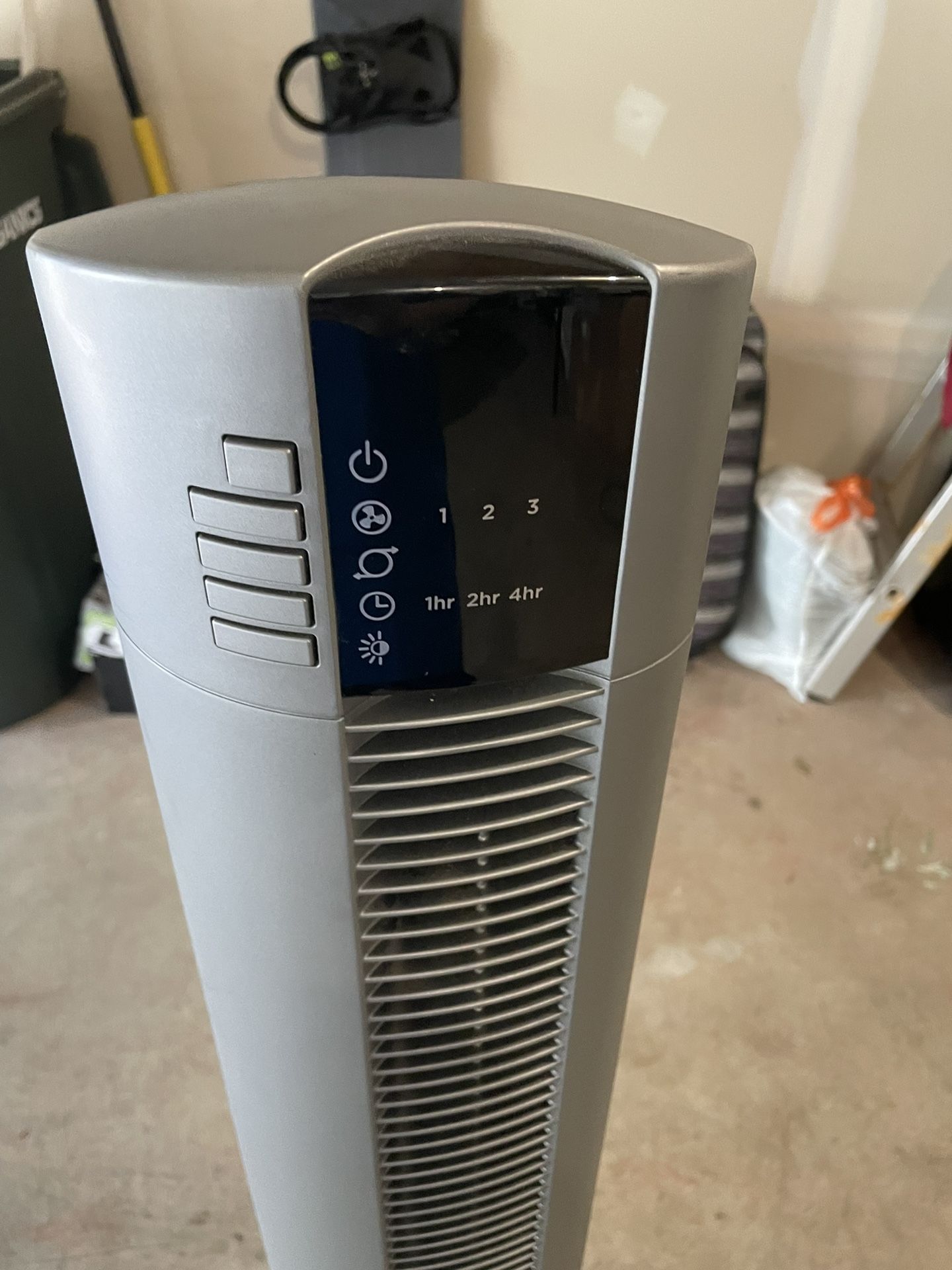 Lasko 48 in. 3 Speeds Xtra Air Tower Fan Oscillating, Timer for Sale in  Bothell, WA - OfferUp
