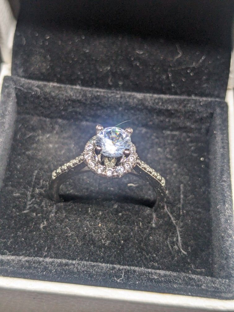 925 Crystal Ring Size 9 