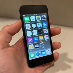 Refurbished Apple  iPod Touch 6th Gen. 16GB - Unlocked