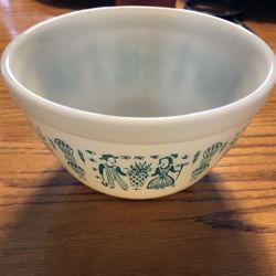 1950’s Pyrex Trade Mark Mixing Bowl
