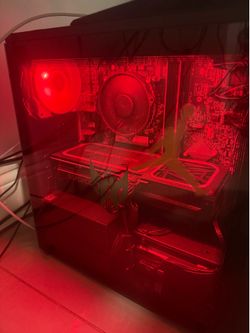 gaming pc and monitor