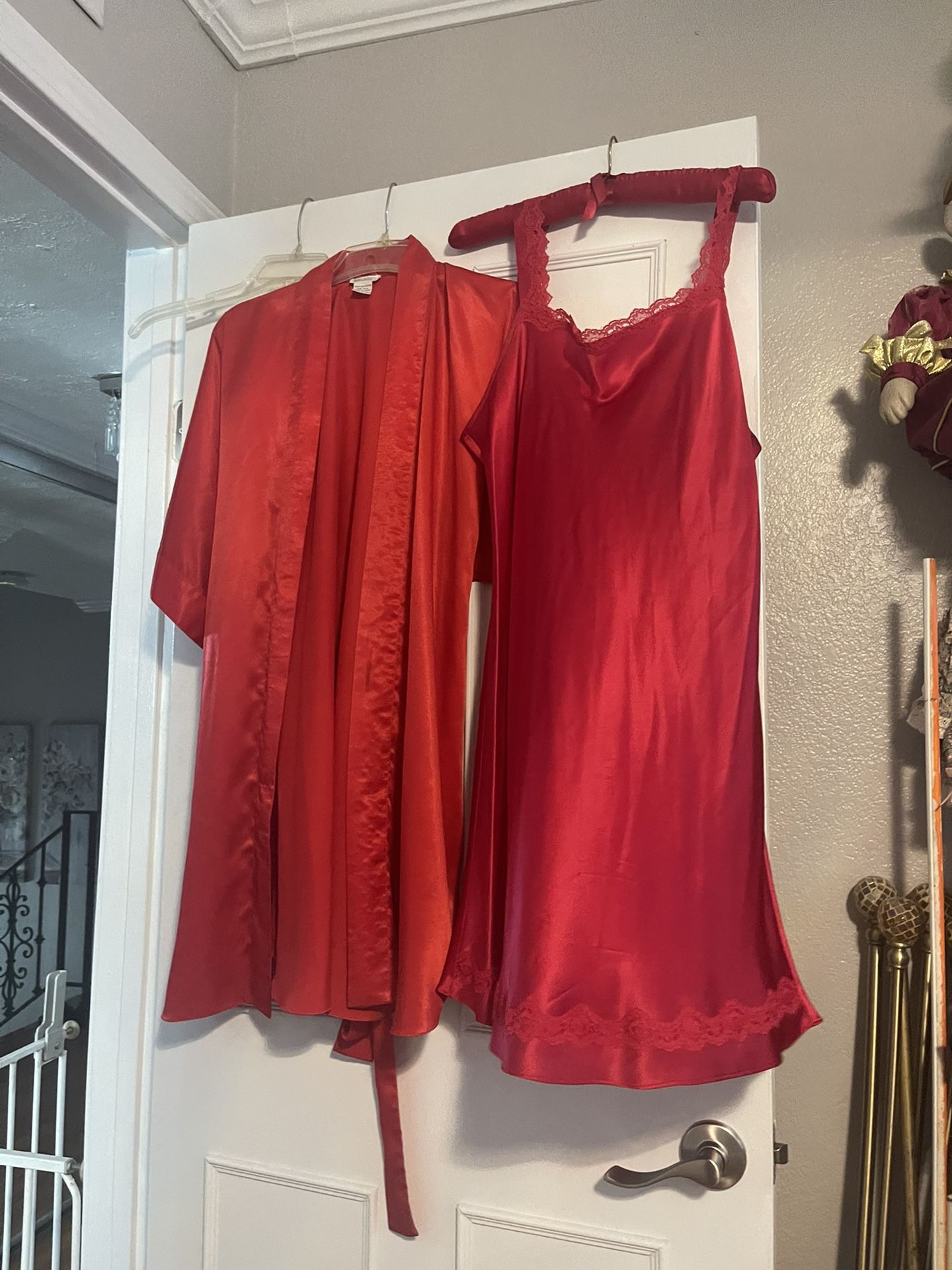 Red Nightgown Set