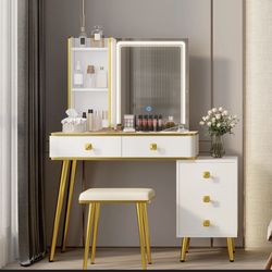 Brand new in box Wayfair Vanity