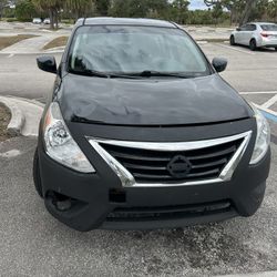 2017 Nissan versa 