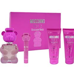 pink moschino toy 2 set