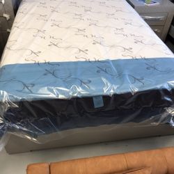 Queen Size Plush Mattress 