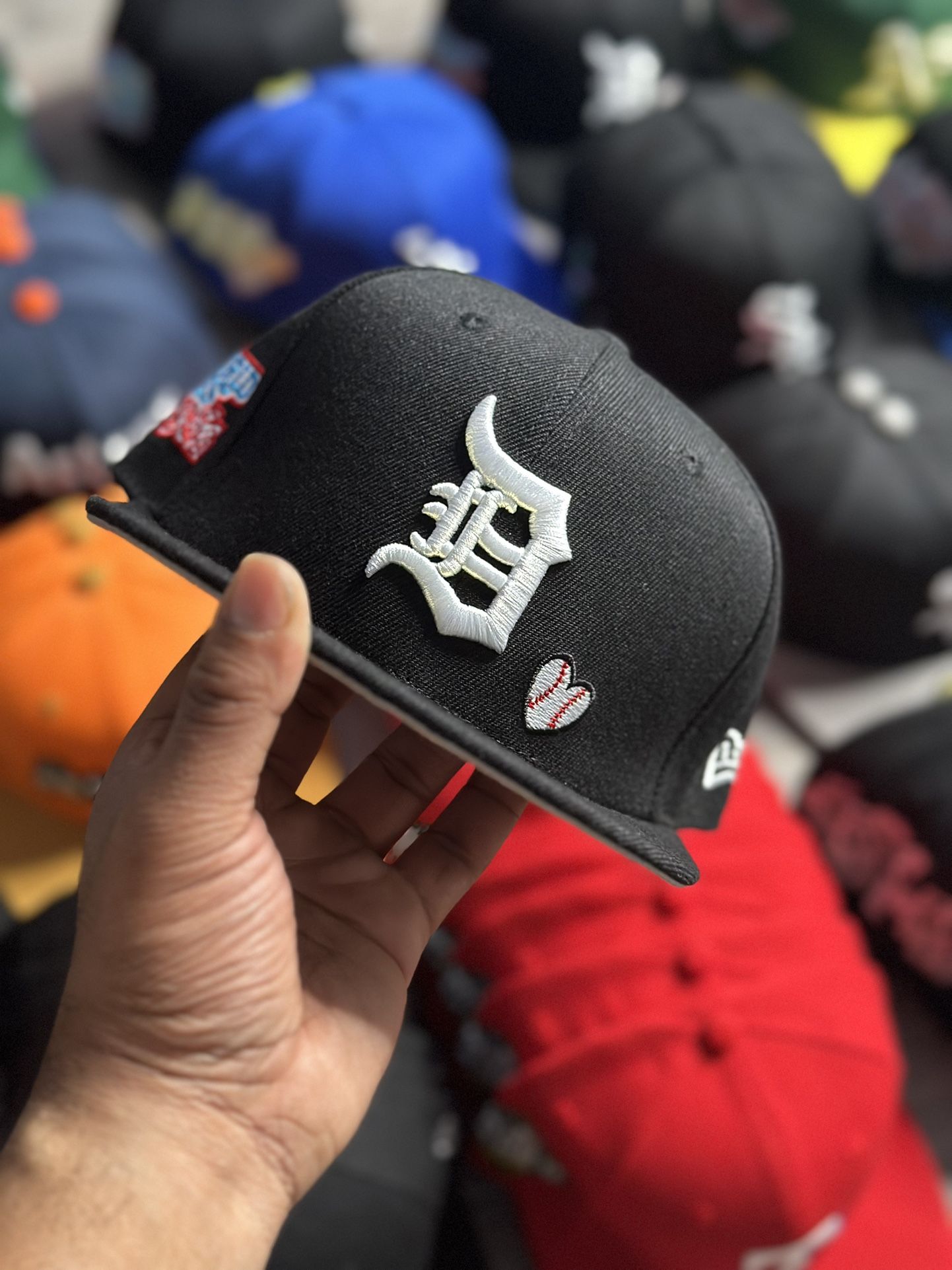 Tigers Fitted Caps 
