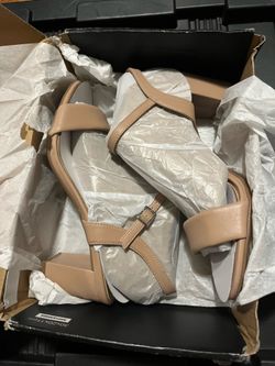 Naturalizer Bristol Sandal - Creme Brulee Size 10 wide short chubby heel women