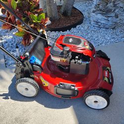 TORO PERSONAL PACE SELF-PROPELLED SYSTEM  22in BLADE  Firm On Price 