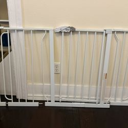 Regalo 29-56" Extra Wide Baby Gate