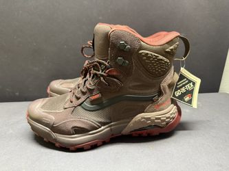 Van Mte Higthtop Warer Proof Mens Sz 8