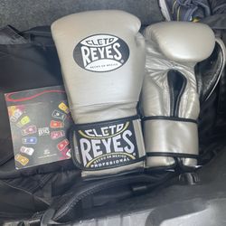 Cleto Reyes 14 Oz Gloves