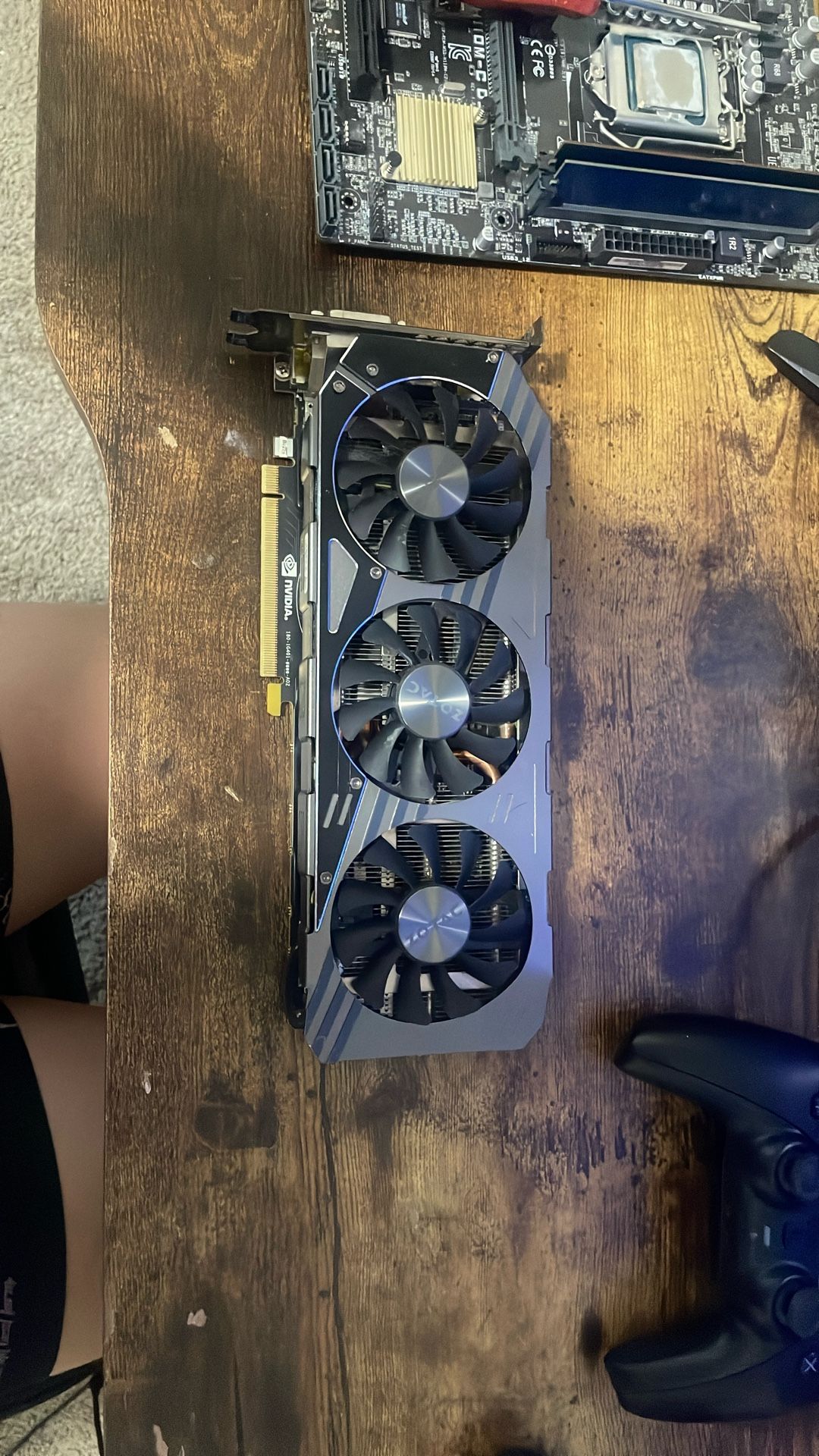 GeForce® GTX 970 AMP! Omega Core