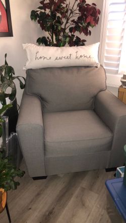 Accent chairs