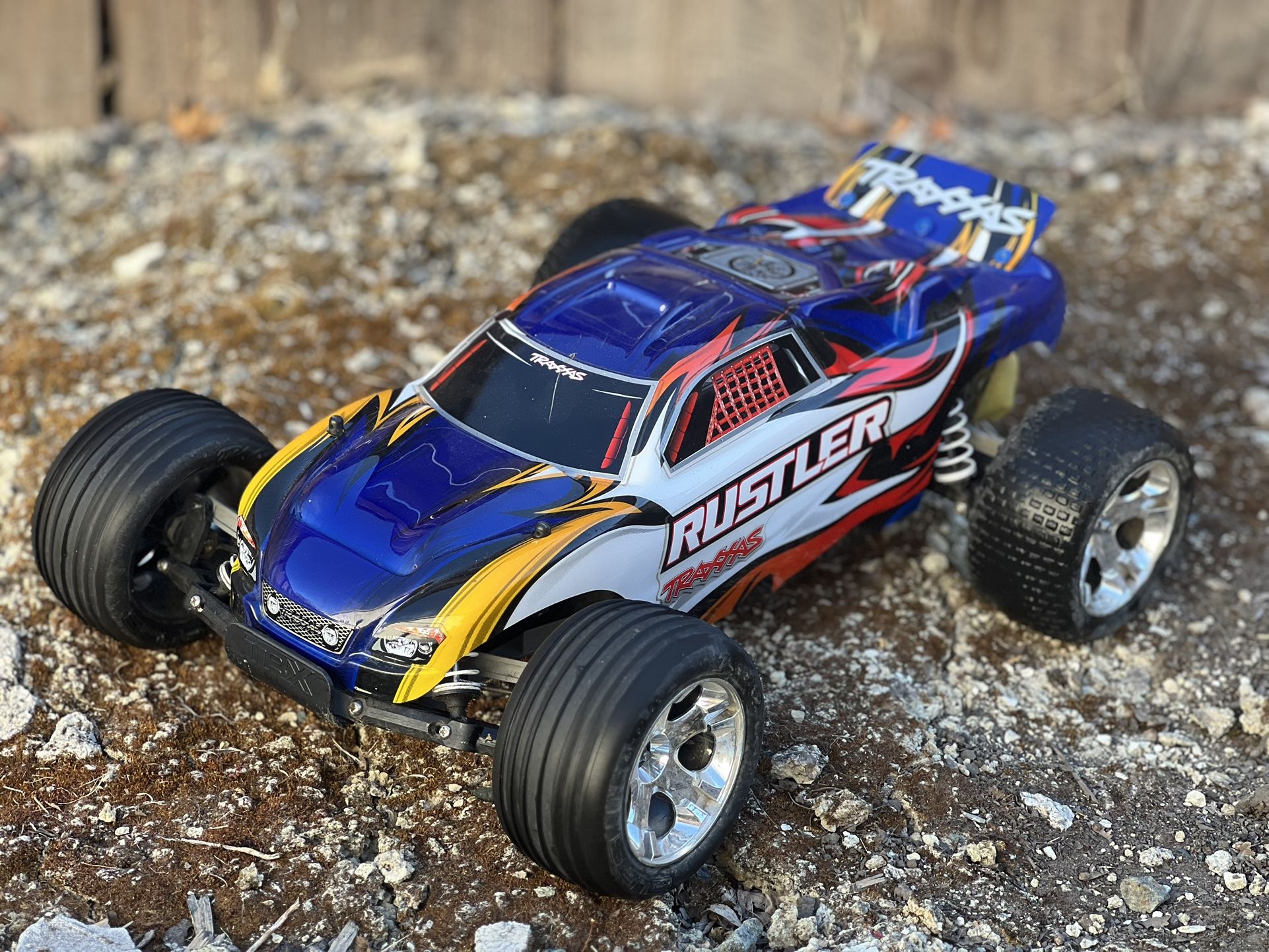 TRAXXAS 1/10 Scale Rustler 2WD stadium truck blue color