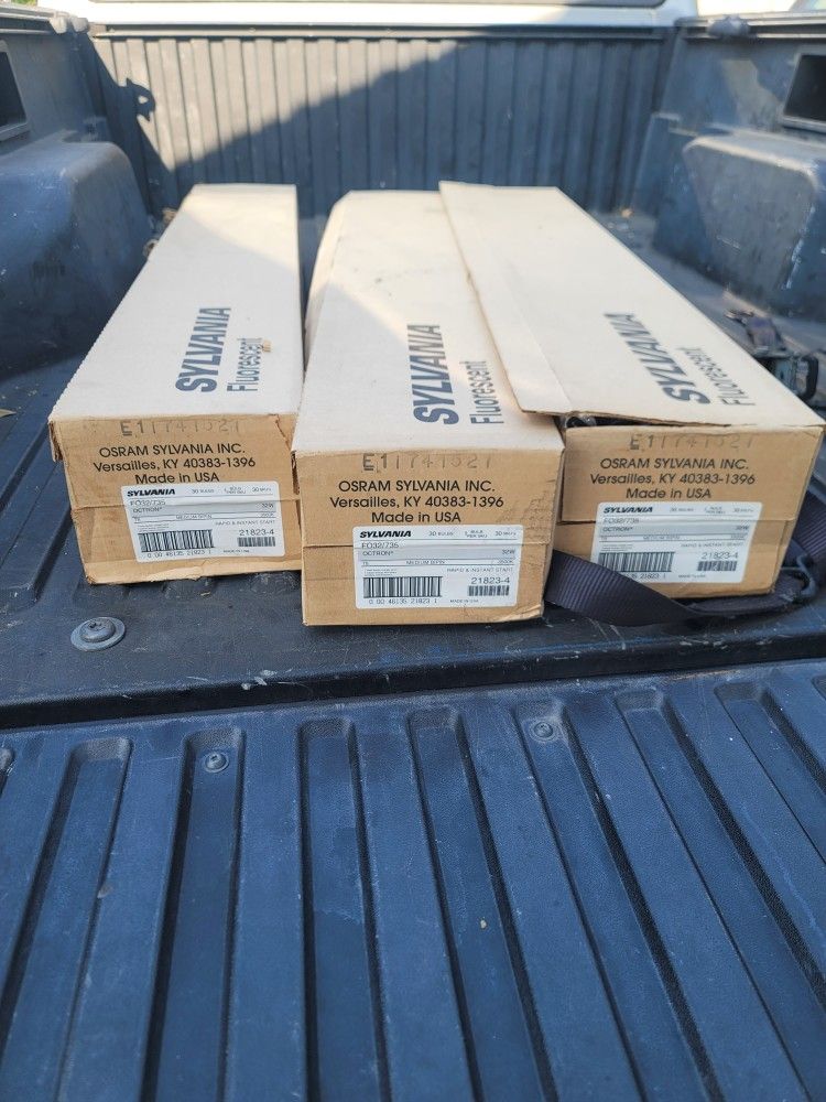 Sylvania Bulbs Electrical equipment & Supplies