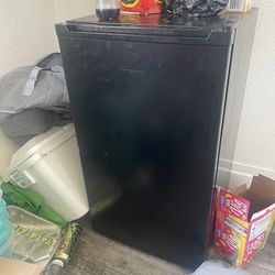MINI FRIDGE WITH LOTS OF SPACE FOR $40!!!!