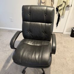 Beauty rest Excutive Chair Excellent Condition 