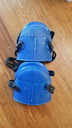 Knee pads