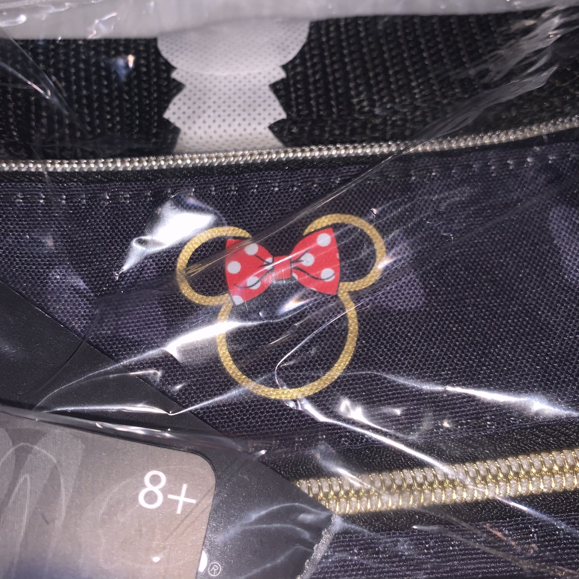 Loungefly Disney Minnie Mouse Gold & Black Passport Crossbody Bag NWT for  Sale in Anaheim, CA - OfferUp