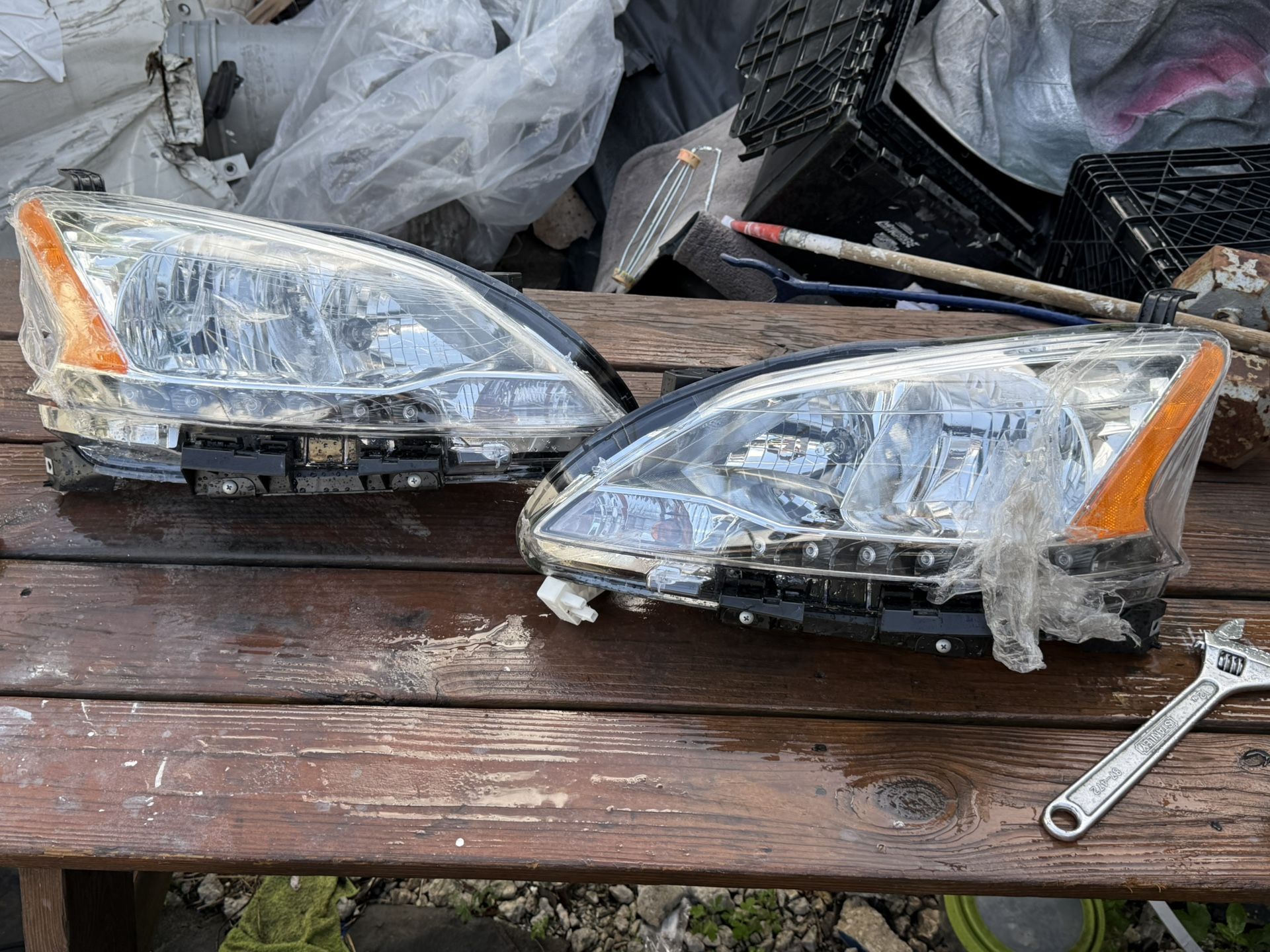 2013-15 Nissan Sentra Headlights