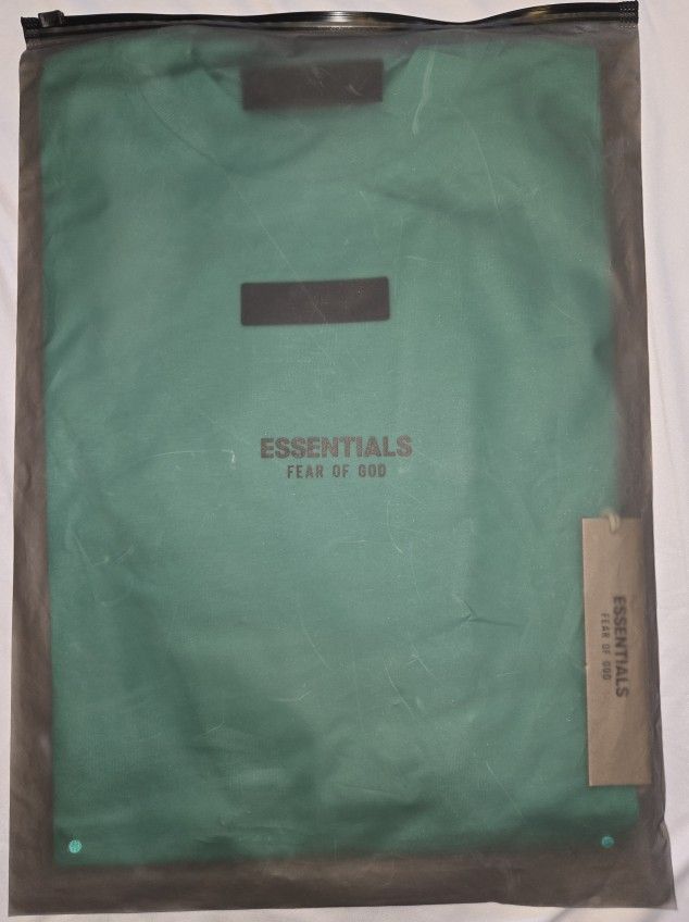 Essentials Mint Leaf Tee M