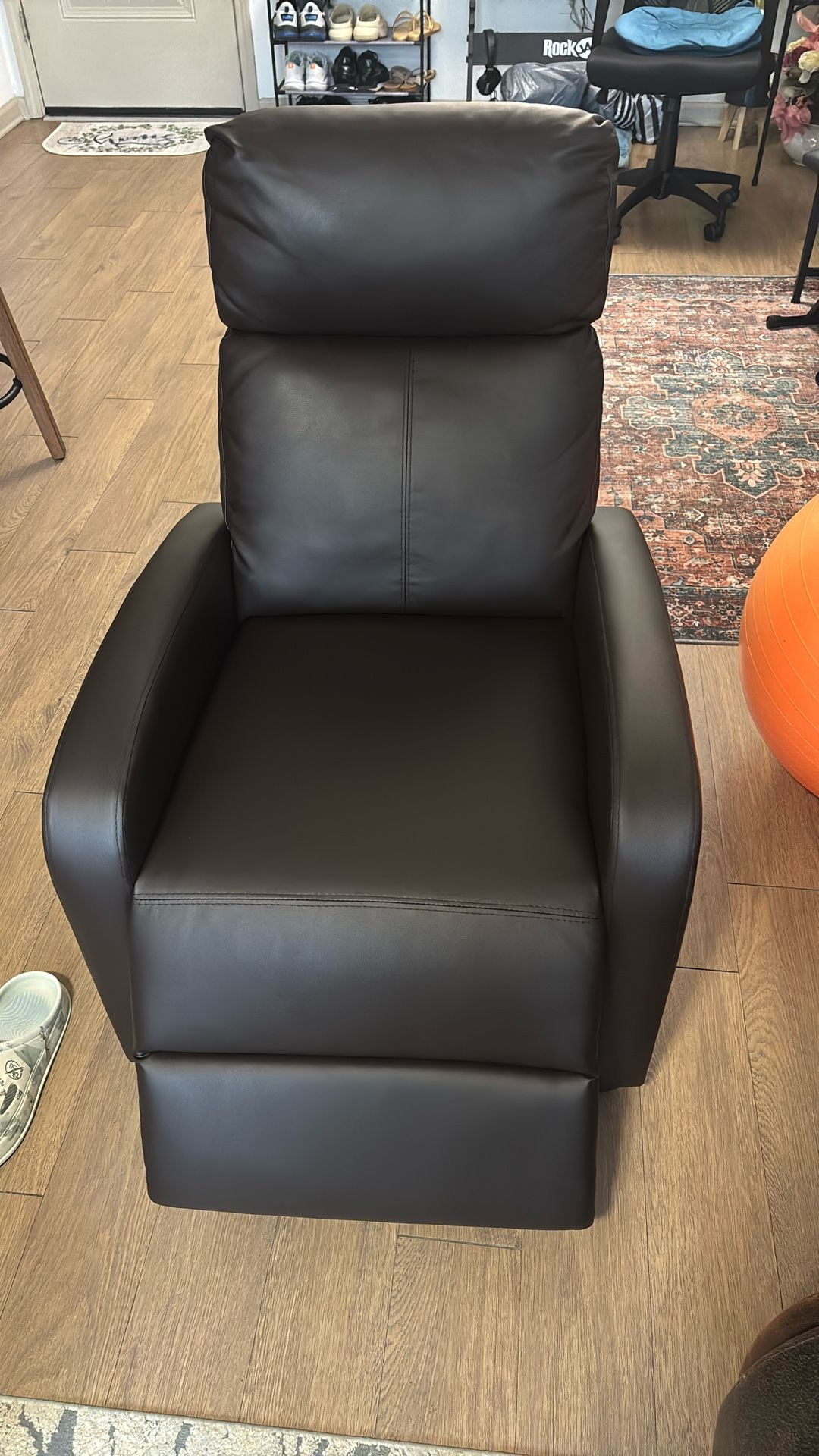 Turn well Massage Recliner