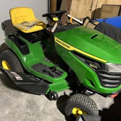 Factory New - John Deere S100