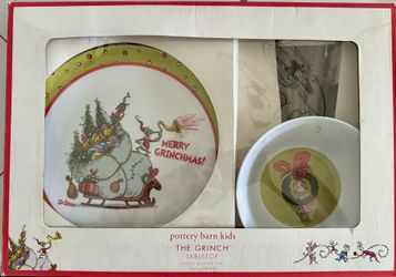 Dr. Seuss  The Grinch Stole Christmas - 3 Piece Table Top 