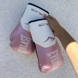 Pink Everlast Boxing Gloves 