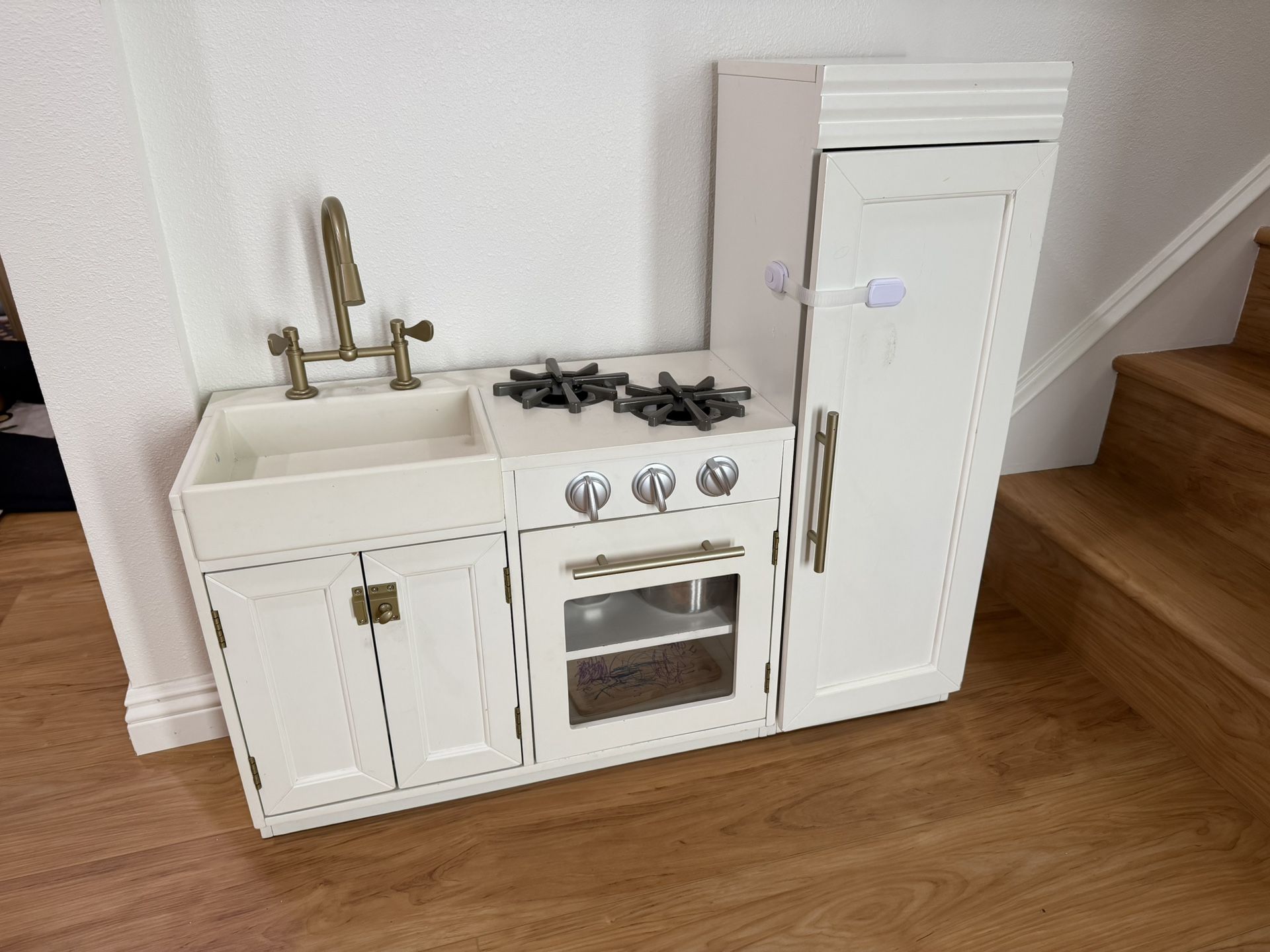 Pretend Play Kitchen for Toddlers