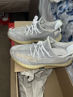 Size 9 Yeezy Static