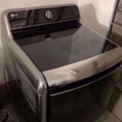 LG 9.0 cu ft Mega LARGE Capacity Electric TurboSteam Dryer (normally $1600 plus tax selling $875)